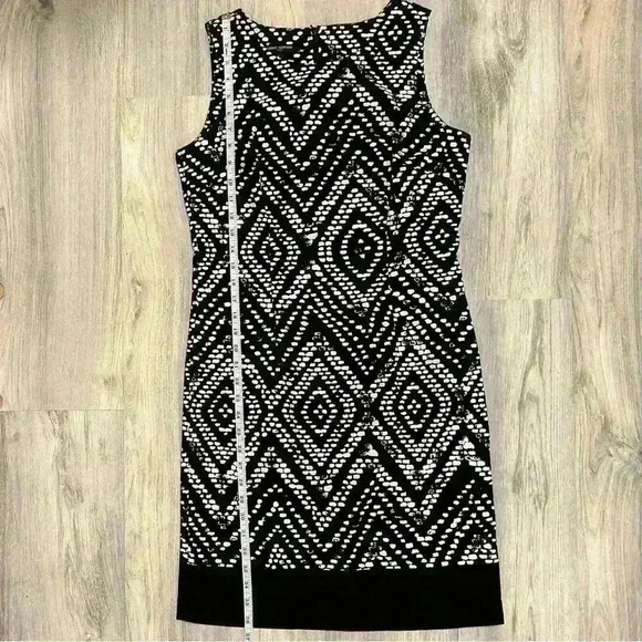 Mario Serrani Shift Dress Sleeveless Black White Diamond Pattern Size 6 - Picture 7 of 10